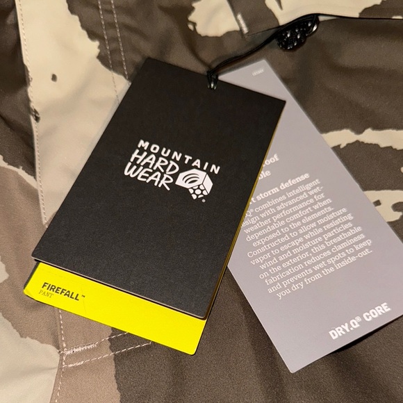 NWT Mountain Hardware Camo Cargo Pants - Picture 3 of 8